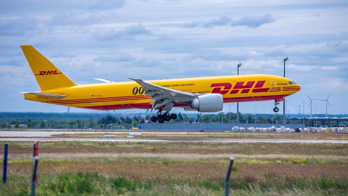 Bomby w samolotach DHL, aresztowania w Polsce. Stała za tym Rosja