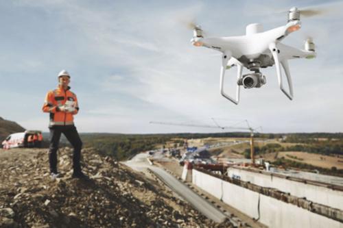 Szykują się wielotysięczne mandaty dla pilotów dronów, rząd nowelizuje ustawę Prawo Lotnicze.