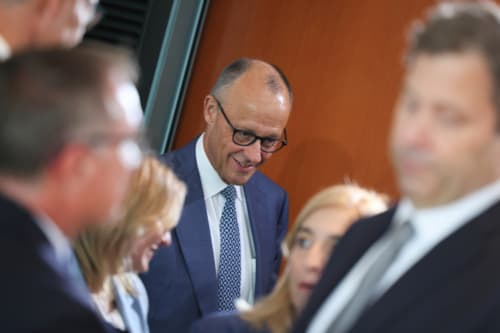 Nowe prawo w Niemczech. Pracownicy będą musieli przedstawiać zwolnienie od pierwszego dnia choroby, a L4 przez telefon przejdą do historii