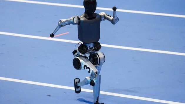 Pokonał ludzi i ustanowił rekord. Robot Shandian robi furorę w Pekinie