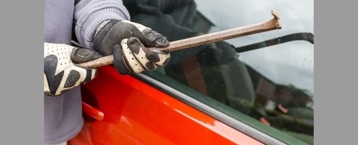 Chcieli sprzedać skradzione auto. Kupującym okazał się właściciel