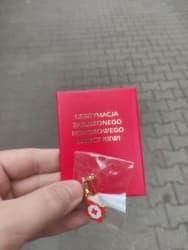 A pochwałę się nabytymi w końcu uprawnieniami do wkurzania starych bab w przychodniach. Ileż to krwi trzeba było przelać żeby to otrzymać? (6l lol) #krwiodawstwo