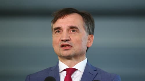 Partie Ziobry wykreślone przez sąd. "Rzeczpospolita" ujawnia kulisy